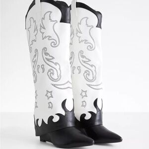 OUTLANDER WESTERN BOOTS